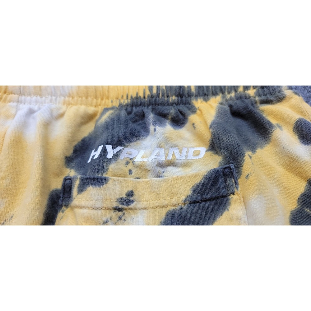 Hypland X Naruto Shippuden Skater Shorts Size Large Yellow Tie Dye Inseam 9" Y2K - Picture 6 of 14